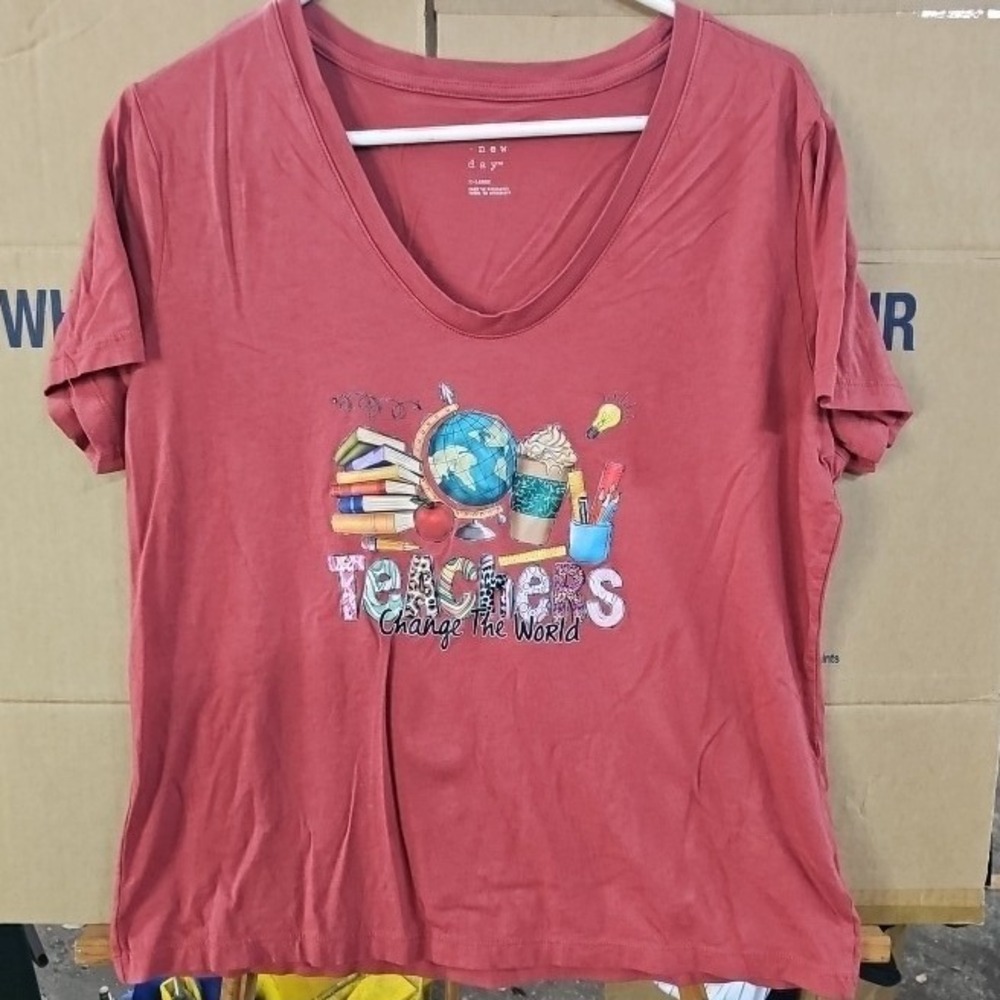 A New Day Teachers Change‎ The World Graphic T-Shirt Red V-Neck XL Short Sleeve